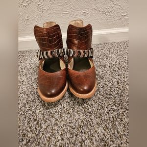 Freebird by Steven - Blade size 6